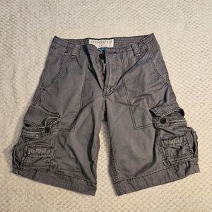Aeropostale Men's Grey Cargo Shorts Size 30